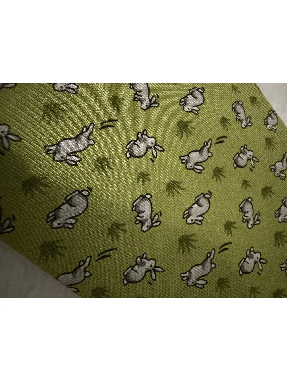 Hermès Paris Tie Green Silk Rabbit Bunny Print 5459 FA Made in France Vtg